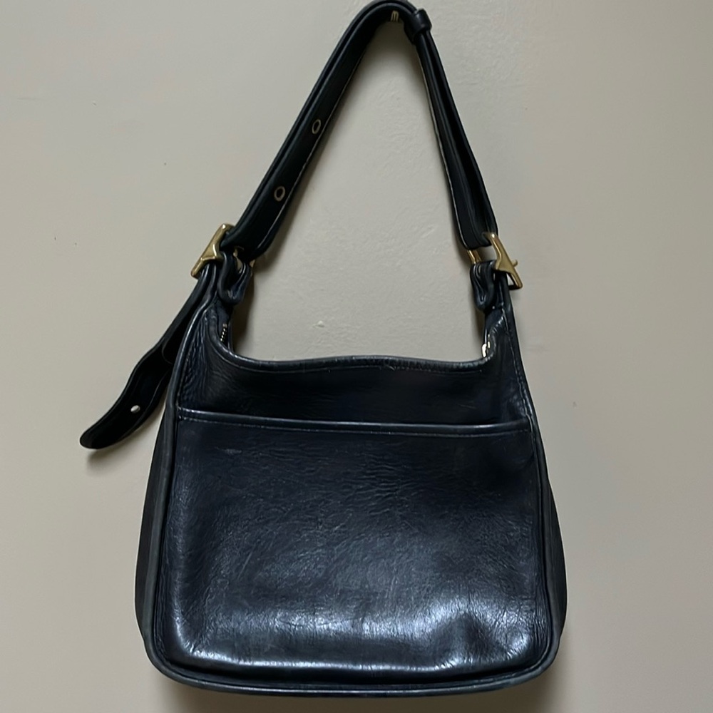 Coach Vintage Legacy Zip Black Handbag Shoulder Crossbody Purse Style# K2P-9966